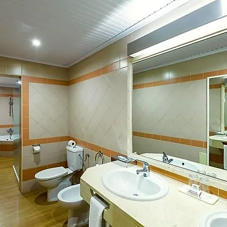 فندق Alpino Atlantico Ayurveda Cure Centre Adults Only كانيكو