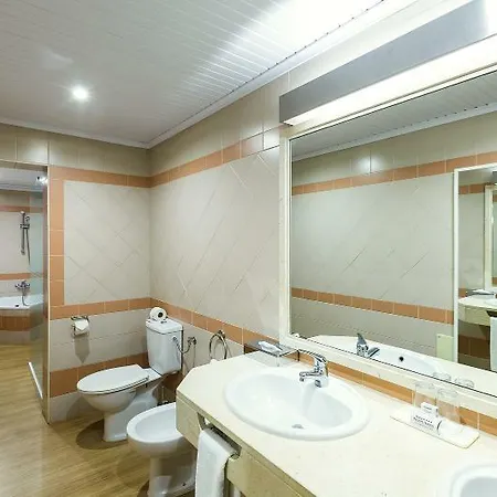 Alpino Atlantico Ayurveda Cure Centre Adults Only מלון קאניקו