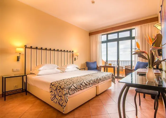 Galo Alpino Atlantico (adults Only) 4*